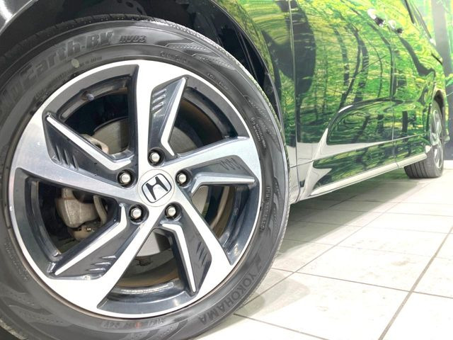 �y�����A���~�z�C�[���z�O�ςɃ}�b�`���������A���~�z�C�[���𑕒����Ă���܂��B�e��ЊO�A���~�z�C�[����A�X�^�b�h���X�^�C�����戵�����Ă���܂��B���񂲑��k����������