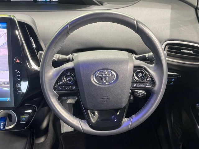 �y�����v�����X�e�A�����O�z�㎿�Ȋv���g�p���邱�ƂŁA��ɂ����������݂ƂĂ��^�]���₷���n���h���ł���