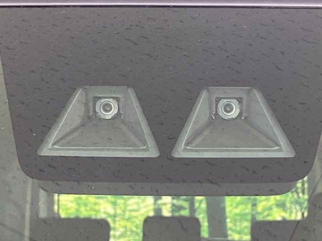 �y�X�}�[�g�A�V�X�g�z���s���ɑO���̎ԗ�����F�����A�Փ˂������Ȏ��͌x��ƃu���[�L�ŏՓˉ���Ɣ�Q�y�����A�V�X�g�B�����S�Ƀh���C�u�����y���݂��������܂��B