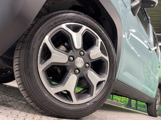 �y����15�C���`�A���~�z�C�[���z�O�ςɃ}�b�`���������A���~�z�C�[���𑕒����Ă���܂��B�e��ЊO�A���~�z�C�[����A�X�^�b�h���X�^�C�����戵�����Ă���܂��B���񂲑��k����������