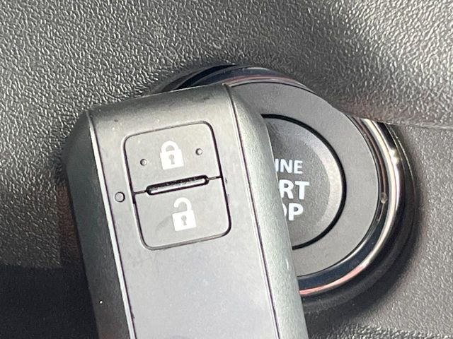 �y�L�[���X�X�^�[�g�V�X�e���z�J�o����|�P�b�g�ɓ��ꂽ�܂܂ł��h�A�̎{���E�������\�ȃX�}�[�g�L�[�𑕔��B�G���W���̃I���E�I�t�����J�M�����o���K�v����������Ƃ��Ă��֗��ł���