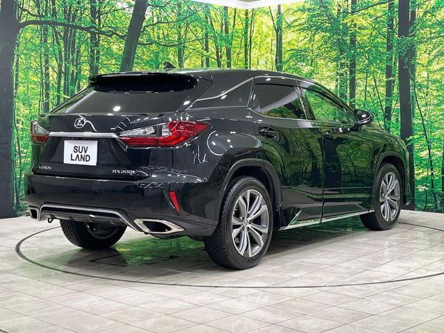 ☆全国のネクステージからお取り寄せが可能※!遠方の店舗に展示してあるクルマが気になる場合も、最寄りの店舗でご覧いただくことが可能です!是非私たちに要望をお聞かせください!※別途費用