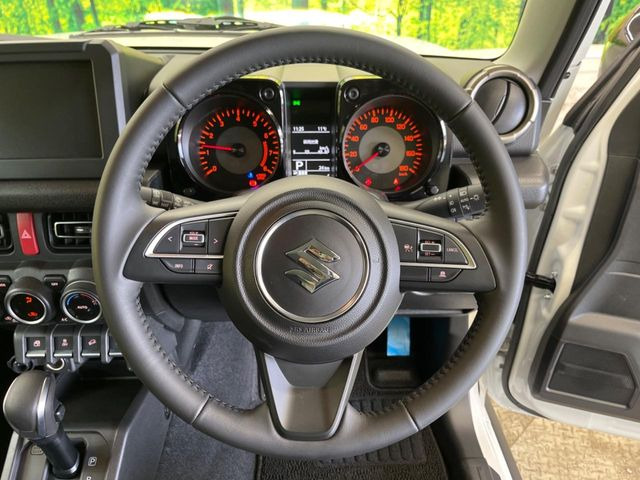 �y�����v�����X�e�A�����O�z�㎿�Ȋv���g�p���邱�ƂŁA��ɂ����������݂ƂĂ��^�]���₷���n���h���ł���