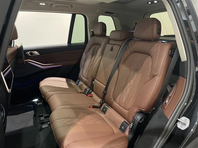 X7xドライブ 40d デザイン ピュアエクセレンス 4WD