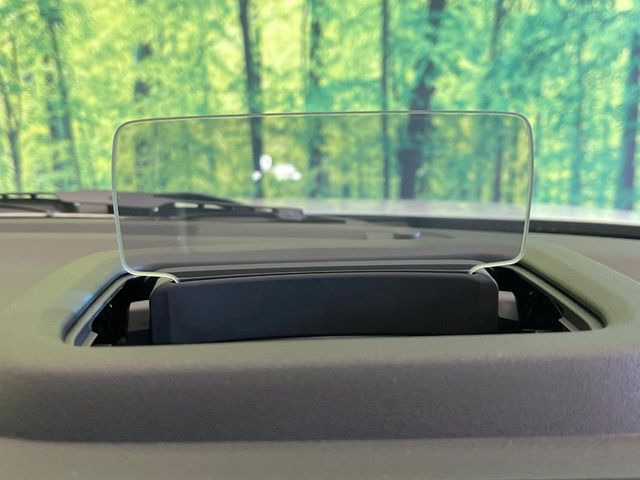 �y�w�b�h�A�b�v�f�B�X�v���C�z���݂̑��x�⑖�s�����f�W�^���\���ŉ^�]�ȑO���̃K���X�ɓ��e!�^�]���A�ڐ������炳���K�v�ȏ����m�F�ł���̂łƂ��Ă��֗��ň��S!