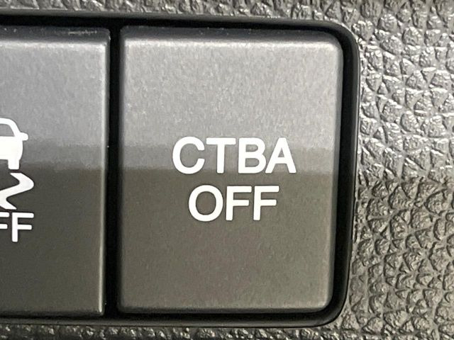 �y�V�e�B�u���[�L�A�N�e�B�u�V�X�e���z�ᑬ���s���ɑO���̎ԗ�����F�����A�Փ˂������Ȏ��͌x��ƃu���[�L�ŏՓˉ���Ɣ�Q�y�����A�V�X�g�B�����S�Ƀh���C�u�����y���݂��������܂��B