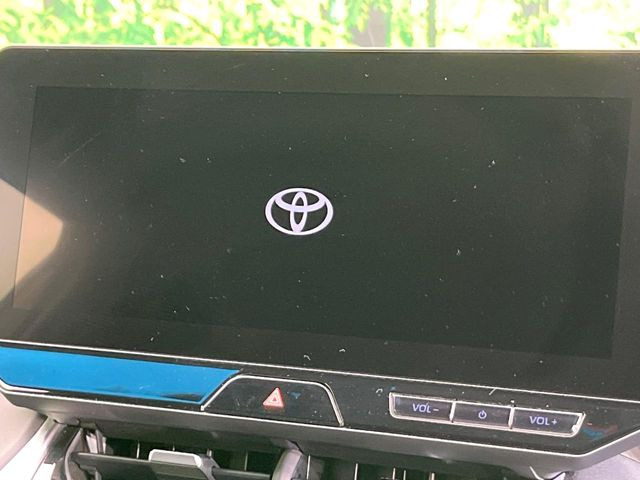 【12.3インチワイドナビ】高級感とインパクトのある大型ワイドナビを装備。各種オーディオ操作はもちろん、横長ワイド画面でのマップ2分割表示など、利便性も高いナビです♪