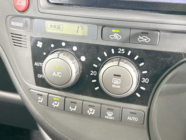 �y�I�[�g�G�A�R���z��x���D�݂̉��x�ɐݒ肷��΁A�ԓ��̉��x�����m�����ʂ≷�x�������Œ����B����&hellip;����&hellip;�Ɖ��x���X�C�b�`���������K�v�͂���܂���B���K�Ȏԓ���Ԃɂ͕K�{�̋@�\�ł��ˁ�