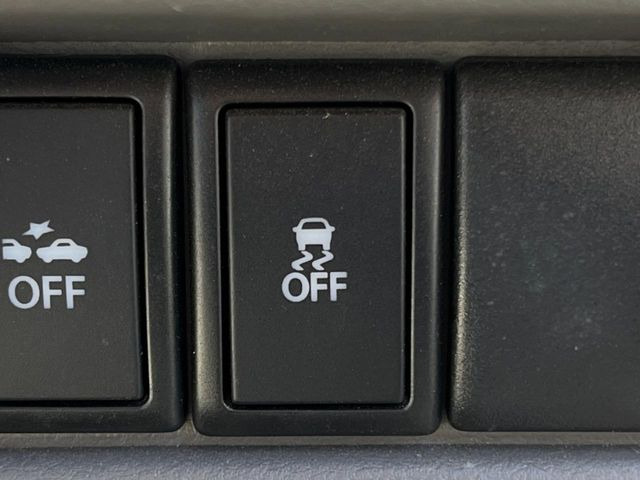 �y������h�~���u�z�ԗ��̉���������m����ƁA�����I�Ɏԗ��̐i�s������ۂ悤�Ɏԗ��𐧌䂵�܂��B�J�̓��ȂǊ���₷���H�ʏ󋵂ł����S�ȉ^�]���\�ł��B