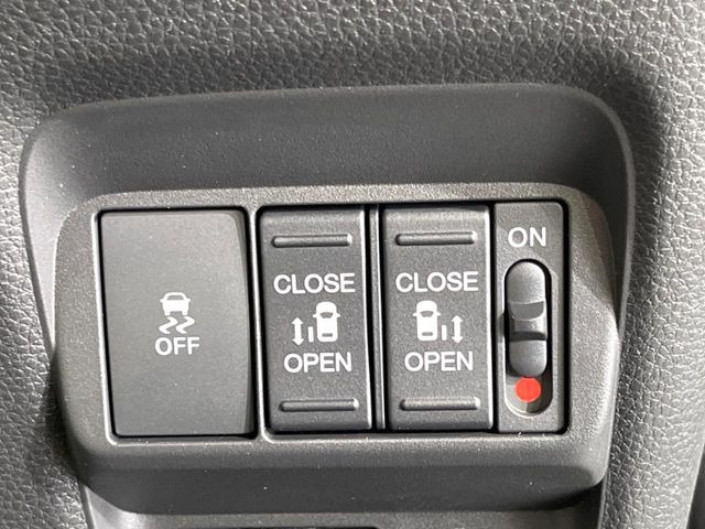 �y�����p���[�X���C�h�h�A�z�X�}�[�g�L�[��^�]�Ȃ̃X�C�b�`�Ō�ȗ����X���C�h�h�A�̊J���\���d��������͂����ăh�A���J����K�v�������A�����Ȃ��q�l�ł��ȒP�ɊJ���߂ł����K�ł���