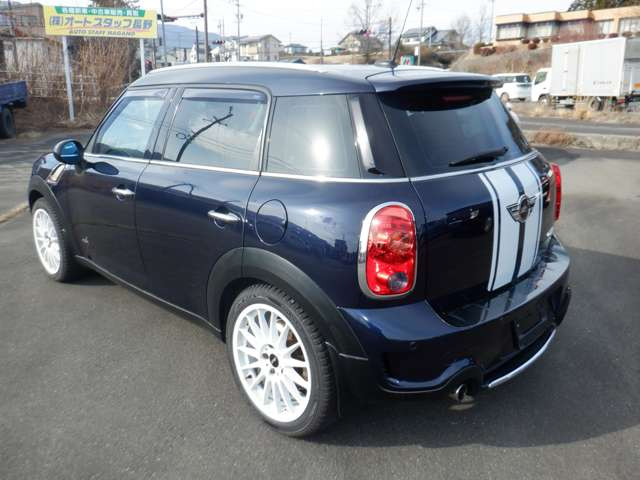 ミニクロスオーバークーパー S オール4 4WD