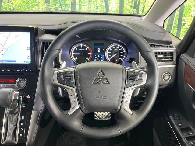 �y�����v�����X�e�A�����O�z�㎿�Ȋv���g�p���邱�ƂŁA��ɂ����������݂ƂĂ��^�]���₷���n���h���ł���