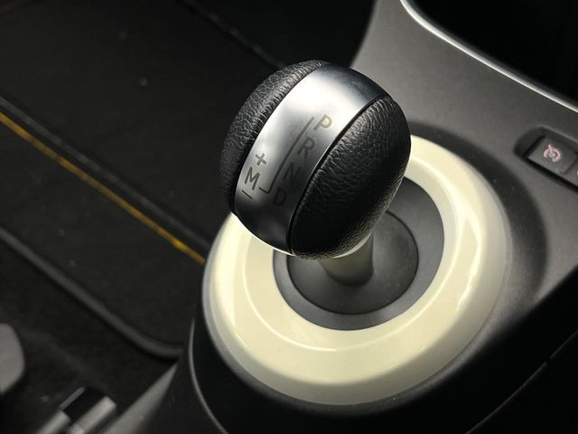 ��MT���[�h�t��AT:�ʏ�͎����ł����Ȃ���ϑ�(�M�A�`�F���W)���h���C�o�[�̑���ɂ���ĈӐ}�I�ɕς�����V�X�e���ł��B����w���i�̃h���C�u�����y���݂��������܂�!