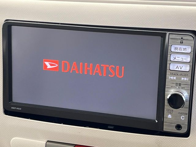 �y�����i�r�z�l�C�̏����i�r�𑕔����Ă���܂��B�i�r�̎g���₷���͂������A�I�[�f�B�I�@�\���[��!�L�����v�◷�s�͂������A�ʋ΂┃�����ȂǕ��i�̃h���C�u���y�����Ȃ�͂���