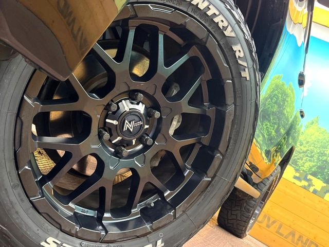 �y�I�[���e���[���^�C���z�I�t���[�h�ł̑��j���𔭊����Ă����A�I�[���e���[���^�C���𑕒��B�S�c�S�c���������ڂ��A���SUV�炵�����������ĂĂ���܂���