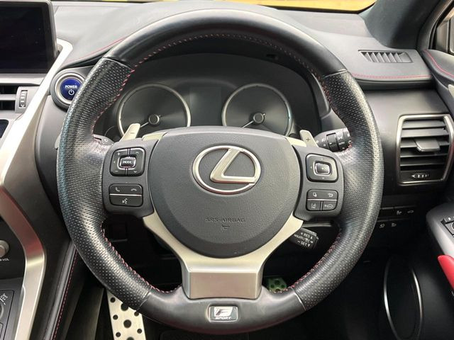 �y�����v�����X�e�A�����O�z�㎿�Ȋv���g�p���邱�ƂŁA��ɂ����������݂ƂĂ��^�]���₷���n���h���ł���