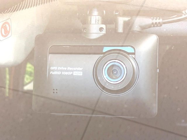 �y�h���C�u���R�[�_�[�z�h���C�u���R�[�_�[����!���s���͂������A������^�]�⎖�̂ɑ��������ہA�f���ŋL�^���A����̃��X�N�ɔ����܂��B���L�^�pSD�J�[�h�͂��q�l�����g�ł��������������K�v������܂��B