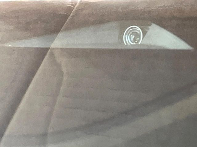 �y�X�}�[�g�u���[�L�T�|�[�g�z���s���ɑO���̎ԗ�����F�����A�Փ˂������Ȏ��͌x��ƃu���[�L�ŏՓˉ���Ɣ�Q�y�����A�V�X�g�B�����S�Ƀh���C�u�����y���݂��������܂��B