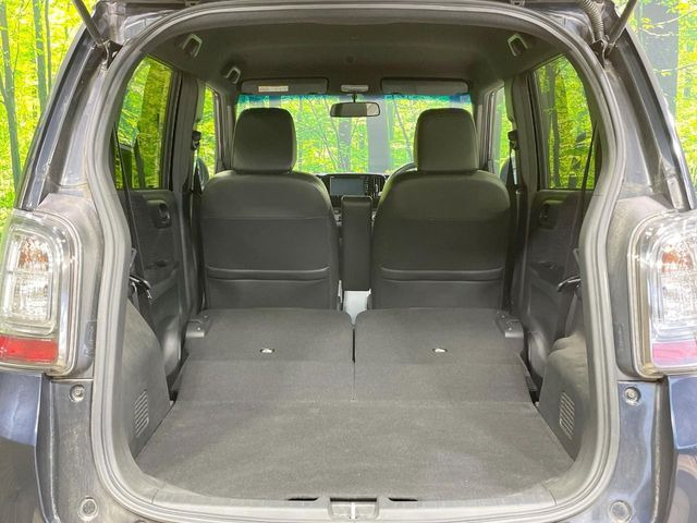 ���i�̂���������ʋ΁A���}���ɏ\���ȉ׎��X�y�[�X���m�ۂ��Ă���܂��B�Z�J���h�V�[�g��|���ƁA�傫�ȉו��̐ύڂ��\�ł���