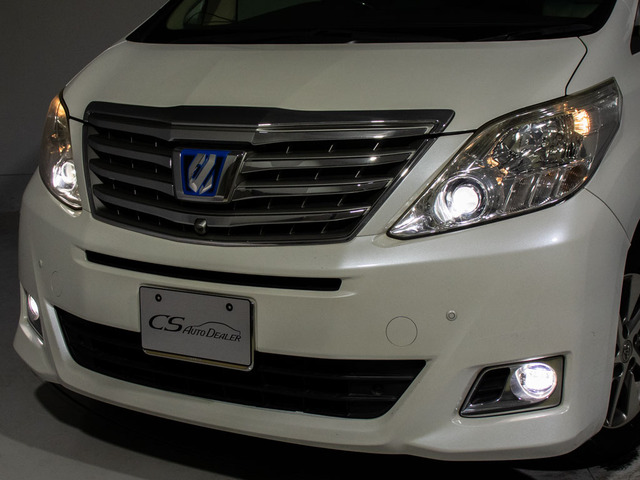 ★HIDヘッドライト★明るさ、視認性抜群!LEDへの換装もお任せください!