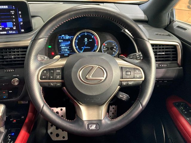 �y�����v�����X�e�A�����O�z�㎿�Ȋv���g�p���邱�ƂŁA��ɂ����������݂ƂĂ��^�]���₷���n���h���ł���