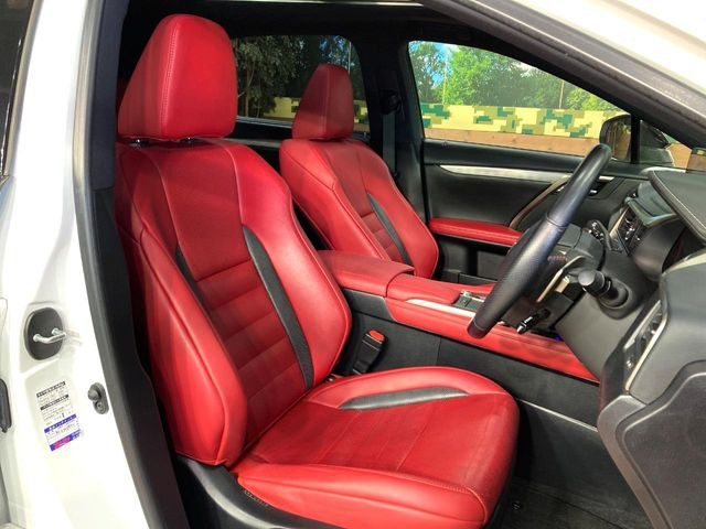 �^�]�ȃV�[�g���͎g�p�������Ȃ��A�ǍD�ȏ�ԂƂȂ��Ă��܂��B���J�Ɏg���Ă������Ƃ��悭�킩��܂��ˁB