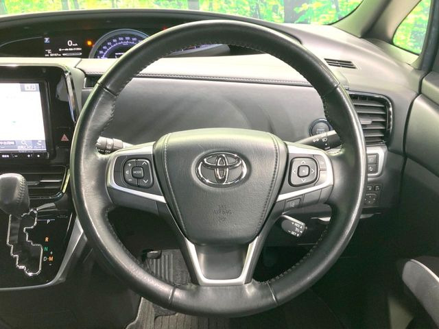 �y�����v�����X�e�A�����O�z�㎿�Ȋv���g�p���邱�ƂŁA��ɂ����������݂ƂĂ��^�]���₷���n���h���ł���