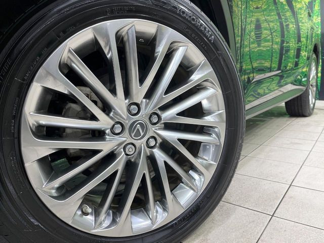 �y����20�C���`�A���~�z�C�[���z�O�ςɃ}�b�`���������A���~�z�C�[���𑕒����Ă���܂��B�e��ЊO�A���~�z�C�[����A�X�^�b�h���X�^�C�����戵�����Ă���܂��B���񂲑��k����������