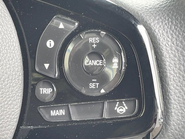 �y�A�_�v�e�B�u�N���[�Y�R���g���[���z�������H�ł̒��������s���y��!!�����ő��x��ۂN���[�Y�R���g���[�����A�Փˌy���V�X�e���ƘA�g���A�O���̎ԗ������m���ĎԊԂ�ۂ悤�ɑ��x���߂��Ă���܂�!!