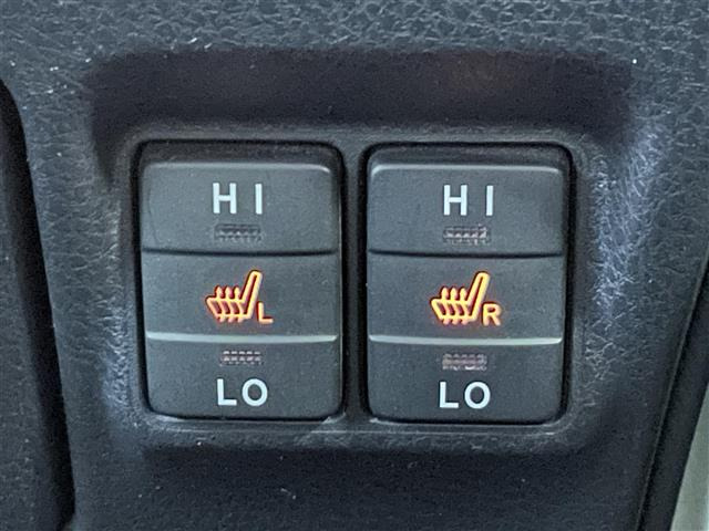 ヴォクシー1.8 ハイブリッド ZS 煌