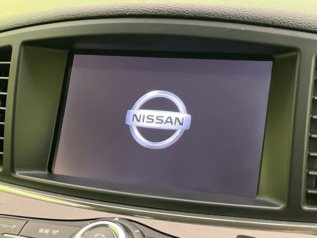 �y���[�J�[�����i�r�z�C���e���A�ɗn�����ރX�^�C���b�V���ȁu��p�݌v�v���[�J�[�i�r�𑕔��􎋔F���⑀�쐫�ȂǊ�{���\�ɂ��D��A���㎿�ȃJ�[���C�t�����y���݂��������܂��B