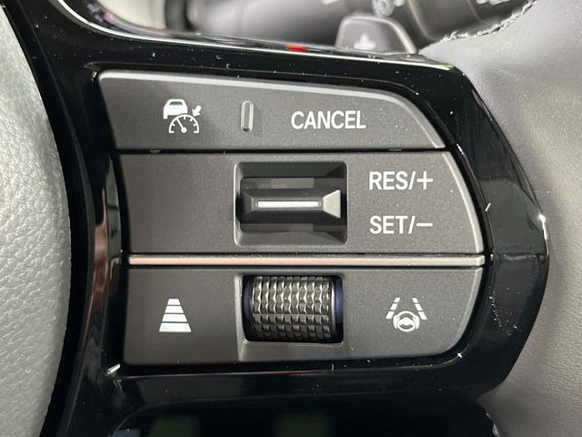 �y�A�_�v�e�B�u�N���[�Y�R���g���[���z�������H�ł̒��������s���y��!!�����ő��x��ۂN���[�Y�R���g���[�����A�Փˌy���V�X�e���ƘA�g���A�O���̎ԗ������m���ĎԊԂ�ۂ悤�ɑ��x���߂��Ă���܂�!!