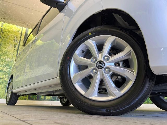 �y����14�C���`�A���~�z�C�[���z�O�ςɃ}�b�`���������A���~�z�C�[���𑕒����Ă���܂��B�e��ЊO�A���~�z�C�[����A�X�^�b�h���X�^�C�����戵�����Ă���܂��B���񂲑��k����������