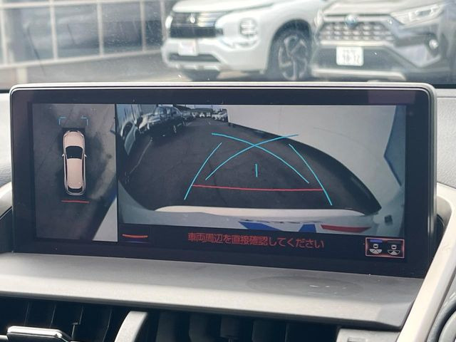 �y�p�m���~�b�N�r���[���j�^�[�z��p�̃J�����ɂ��A�ォ�猩���낵���悤�Ȏ��_��360�x�N���}�̎��͂��m�F���邱�Ƃ��ł��܂������p�������m�F���₷���A�����ꏊ�ł̐؂�Ԃ��⒓�Ԃ��X���[�Y�ɍs���܂��B