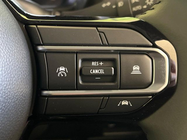 �y�N���[�Y�R���g���[���z�������H�����N���N���s�B�A�N�Z���𗣂��Ă���葬�x�ő��s���ł��A�������^�]���̕��S���y��!�����E�������ȒP�ȃX�C�b�`����Œ����ł��܂��B