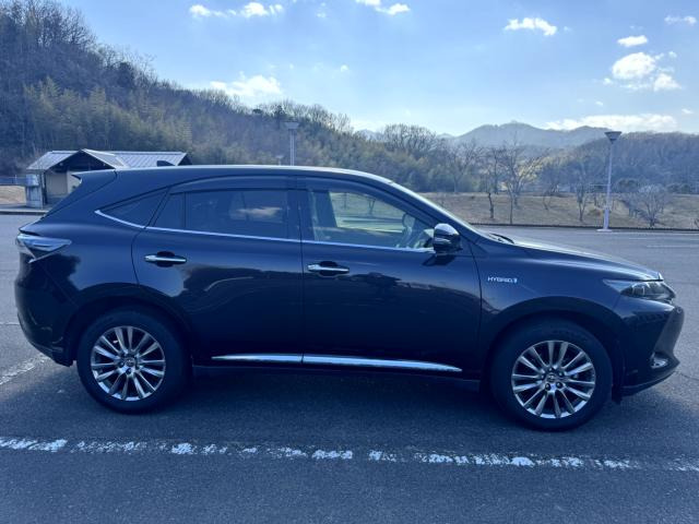 ハリアー2.5 ハイブリッド E-Four プレミアム アドバンスドパッケージ 4WD