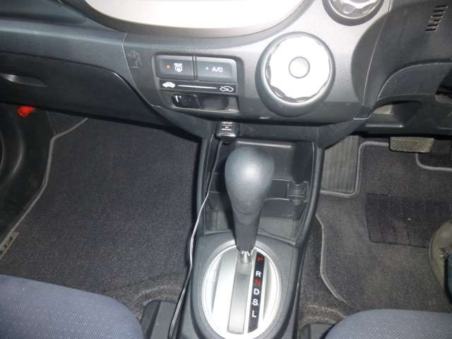 スムーズなドライブCVTシフトお楽しみください!!