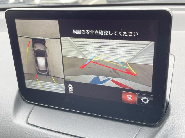 �y360&deg;�r���[���j�^�[�z��p�̃J�����ɂ��A�ォ�猩���낵���悤�Ȏ��_��360�x�N���}�̎��͂��m�F���邱�Ƃ��ł��܂������p�������m�F���₷���A�����ꏊ�ł̐؂�Ԃ��⒓�Ԃ��X���[�Y�ɍs���܂��B