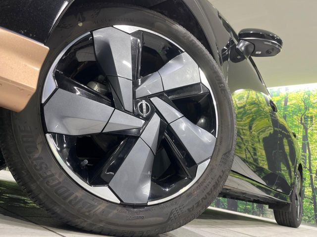 �y����17�C���`�A���~�z�C�[���z�O�ςɃ}�b�`���������A���~�z�C�[���𑕒����Ă���܂��B�e��ЊO�A���~�z�C�[����A�X�^�b�h���X�^�C�����戵�����Ă���܂��B���񂲑��k����������