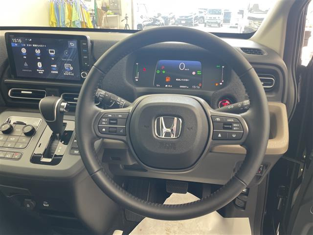 フリード1.5 e:HEV エアー EX