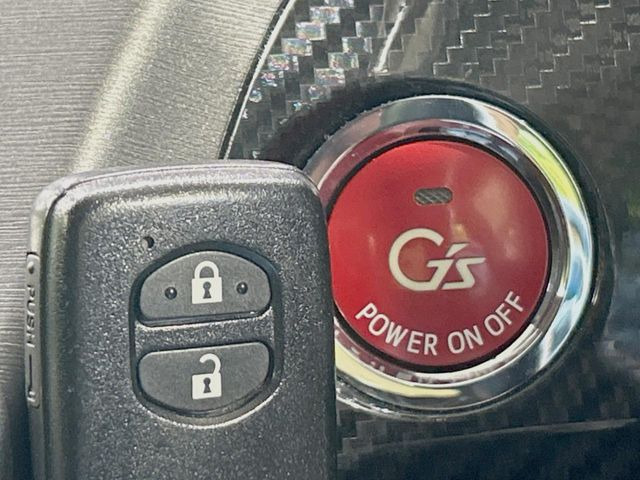 �y�X�}�[�g�L�[�z�J�o����|�P�b�g�ɓ��ꂽ�܂܂ł��h�A�̎{���E�������\�ȃX�}�[�g�L�[�𑕔��B�G���W���̃I���E�I�t�����J�M�����o���K�v����������Ƃ��Ă��֗��ł���