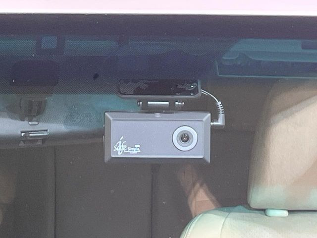 �y�h���C�u���R�[�_�[�z�h���C�u���R�[�_�[����!���s���͂������A������^�]�⎖�̂ɑ��������ہA�f���ŋL�^���A����̃��X�N�ɔ����܂��B���L�^�pSD�J�[�h�͂��q�l�����g�ł��������������K�v������܂��B