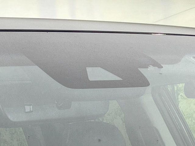 �y�g���^�Z�[�t�e�B�Z���X�z���s���ɑO���̎ԗ�����F�����A�Փ˂������Ȏ��͌x��ƃu���[�L�ŏՓˉ���Ɣ�Q�y�����A�V�X�g�B�����S�Ƀh���C�u�����y���݂��������܂��B