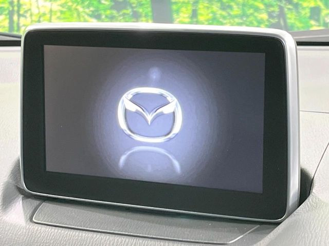 �y�}�c�_�R�l�N�g�i�r�z�ԓ��̕��͋C�Ƀ}�b�`������̌^�^�C�v�̃i�r�B�e����q�ݒ��Bluetooth�Đ����A�l�X�ȋ@�\���y���߂܂��B�����I�ȃ_�C�������삪�\�ŁA�g��������ǍD�ł��B