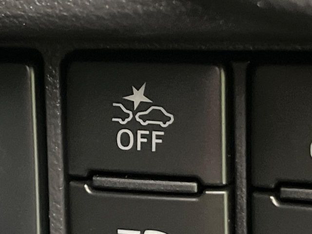 �y�X�}�[�g�A�V�X�g�z���s���ɑO���̎ԗ�����F�����A�Փ˂������Ȏ��͌x��ƃu���[�L�ŏՓˉ���Ɣ�Q�y�����A�V�X�g�B�����S�Ƀh���C�u�����y���݂��������܂��B