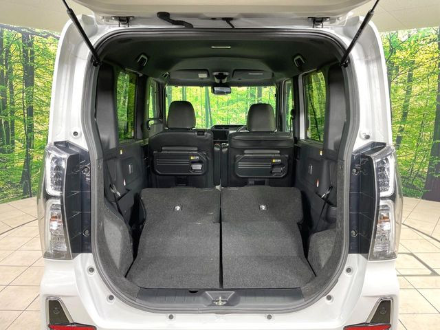 ���i�̂���������ʋ΁A���}���ɏ\���ȉ׎��X�y�[�X���m�ۂ��Ă���܂��B�Z�J���h�V�[�g��|���ƁA�傫�ȉו��̐ύڂ��\�ł���