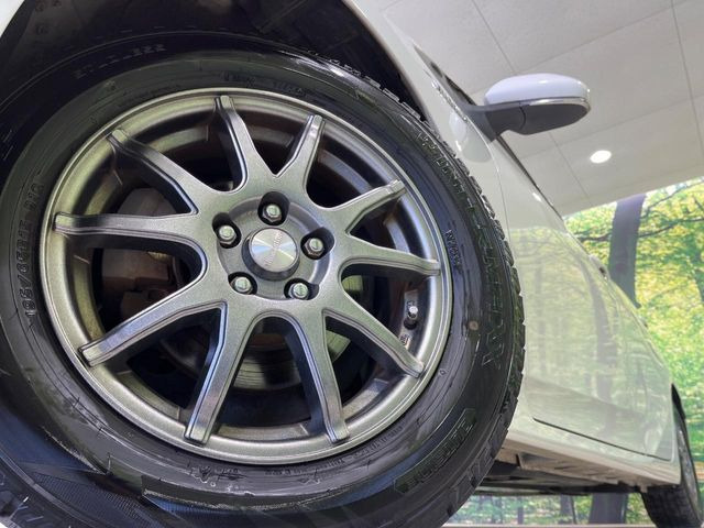 �y15�C���`�A���~�z�C�[���z�O�ςɃ}�b�`�����A���~�z�C�[���𑕒����Ă���܂��B�e��A���~�z�C�[����A�X�^�b�h���X�^�C�����戵�����Ă���܂��B���񂲑��k����������