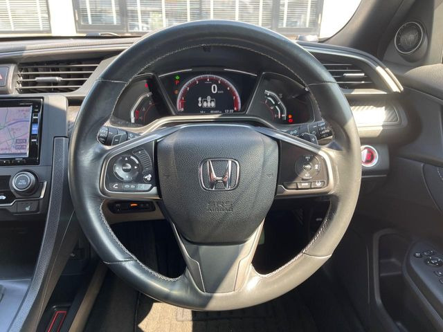 �y�����v�����X�e�A�����O�z�㎿�Ȋv���g�p���邱�ƂŁA��ɂ����������݂ƂĂ��^�]���₷���n���h���ł���