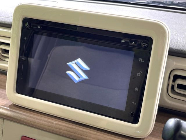 �y�����i�r�z�l�C�̏����i�r�𑕔����Ă���܂��B�i�r�̎g���₷���͂������A�I�[�f�B�I�@�\���[��!�L�����v�◷�s�͂������A�ʋ΂┃�����ȂǕ��i�̃h���C�u���y�����Ȃ�͂���