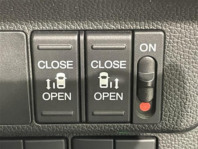 フリード1.5 ハイブリッド クロスター